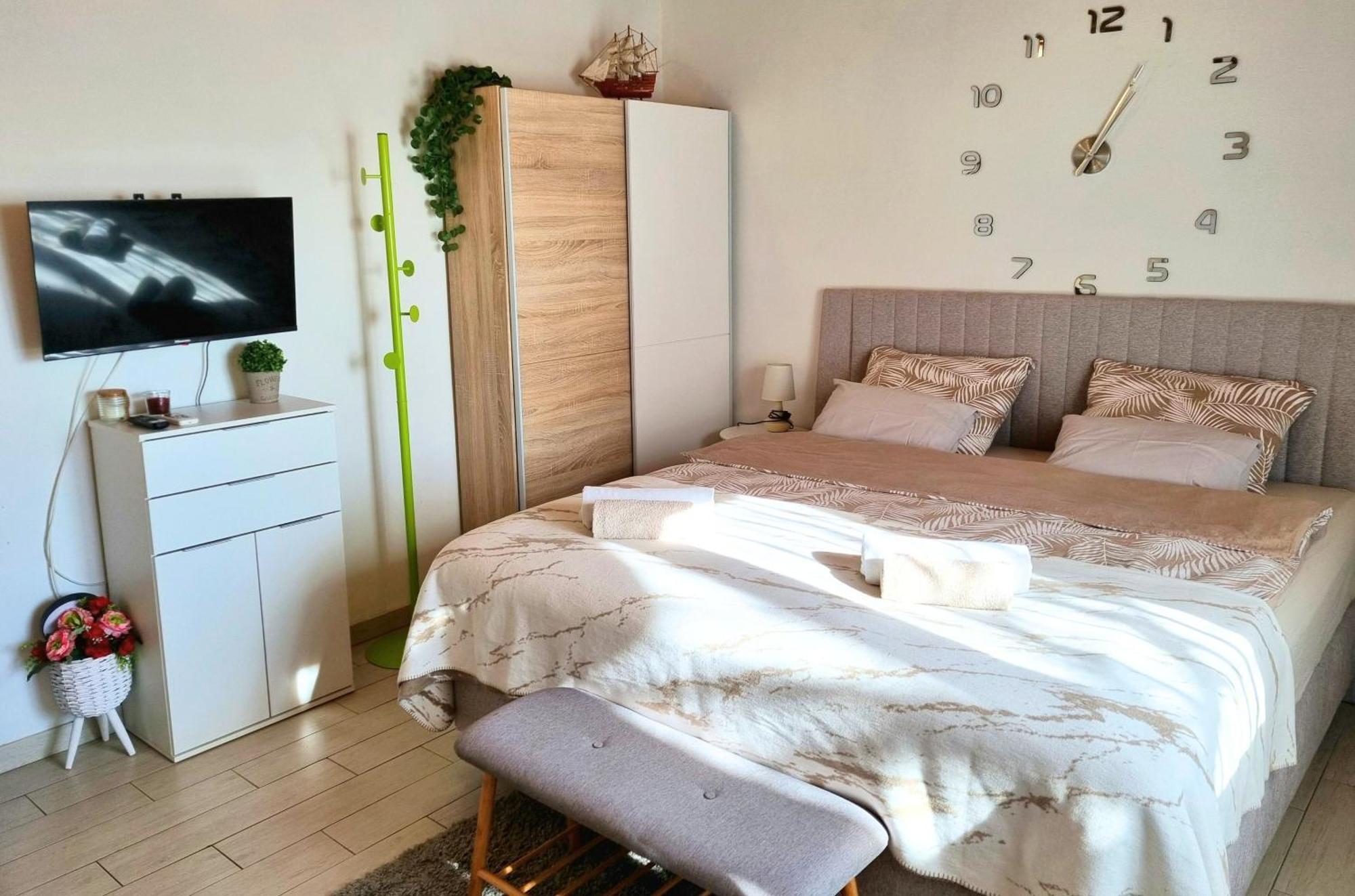 Studio Apartment Lino Skrbčići Exteriör bild