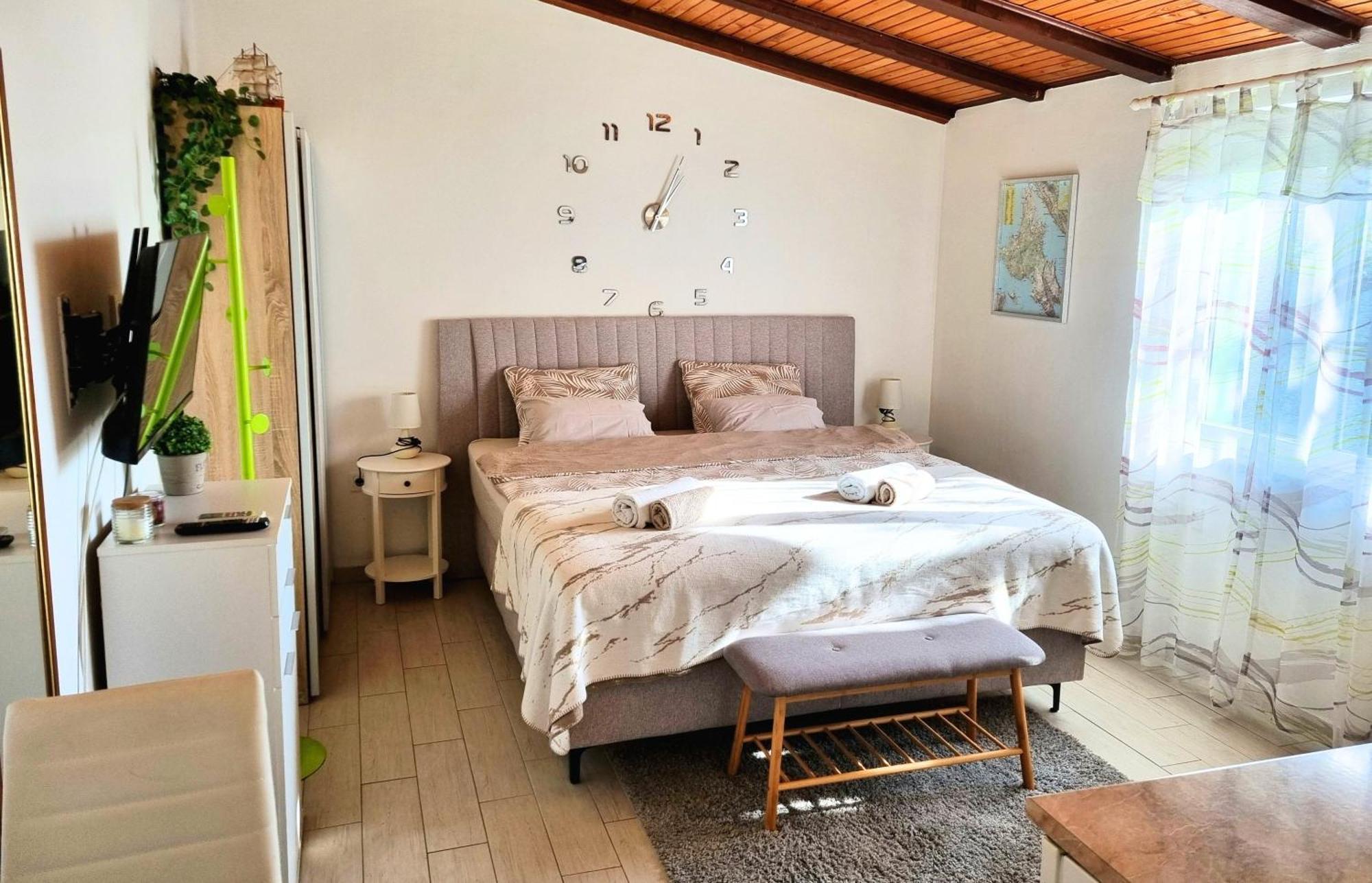 Studio Apartment Lino Skrbčići Exteriör bild